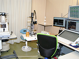 日谷眼科　診察室