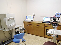 日谷眼科　検査室
