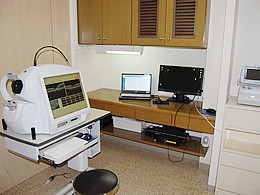 日谷眼科　１階　検査室